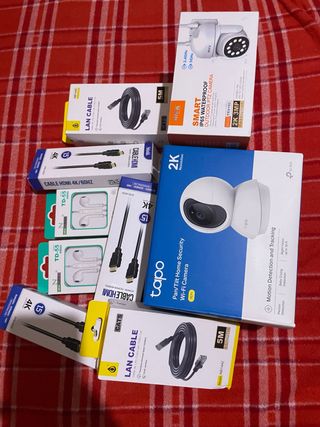 Lote tecnología: Cámaras, cables, auriculares