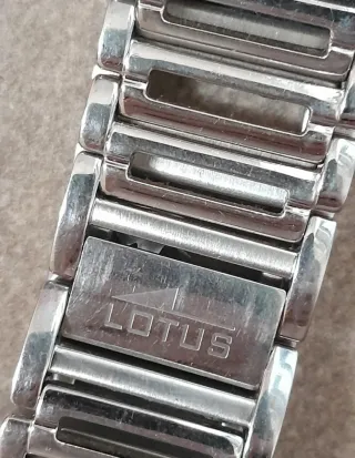 Reloj Lotus Plata y Negro con Anillo