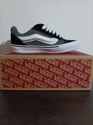 Scarpe Vans Knu Skool