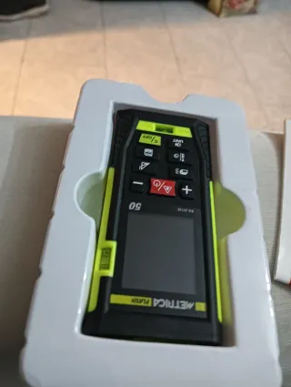 Misuratore laser Metrica Flash