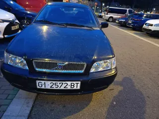 Volvo S40 2000