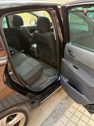 Peugeot 3008 Sport Pack 1.6 HDI 110 FAP