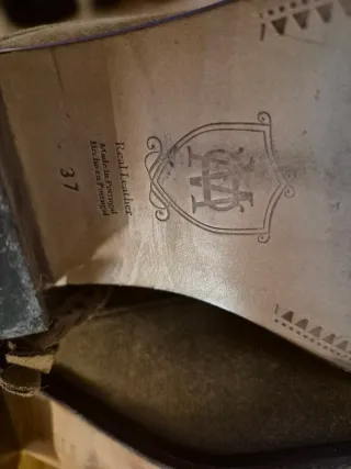 Botin mujer chelsea piel color camel Massimo Dutti