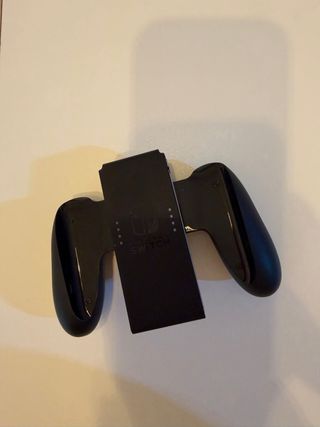 Nintendo Switch OLED + 2 Giochi