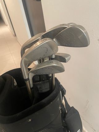 Bolsa Callaway y set palos Cobra NV-HL70+