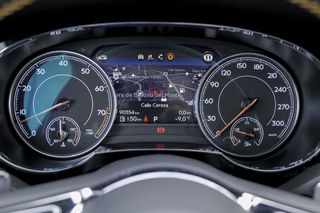 Bentley Bentayga    4.0 V8