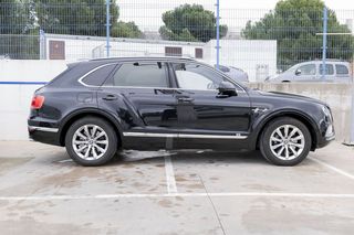 Bentley Bentayga    4.0 V8