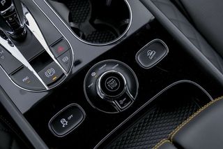 Bentley Bentayga    4.0 V8