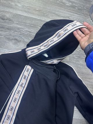 Conjunto chandal Guess Mujer Negro y Beige