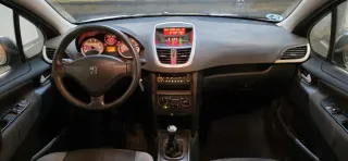Peugeot 207 2006