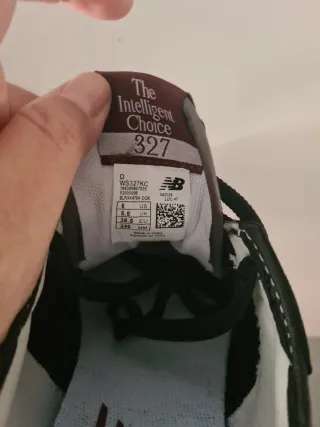 Zapatillas NUEVAS New Balance 327 Negro Gris Blanc