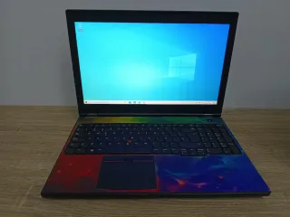 Lenovo Thinkpad L570 portátil + Pantalla Fujitsu