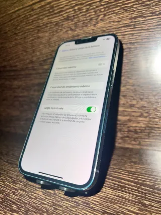 iPhone 13 - 89% salud de batería