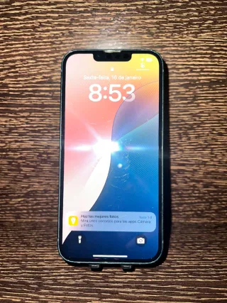 iPhone 13 - 89% salud de batería