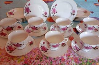 Servizio Tazze e Piattini Rose Porcellana