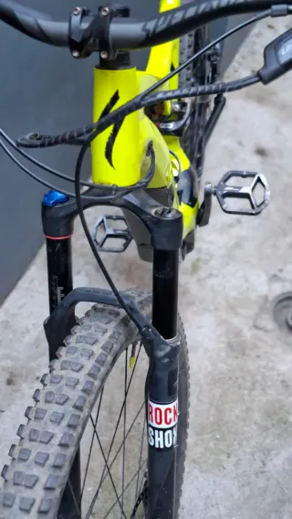 Bicicleta Eléctrica Specialized Levo 2018