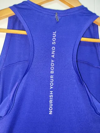 Camiseta deportiva sin mangas