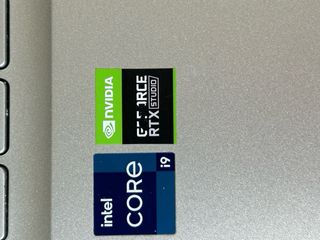 Asus Vivobook Pro 16 Plata