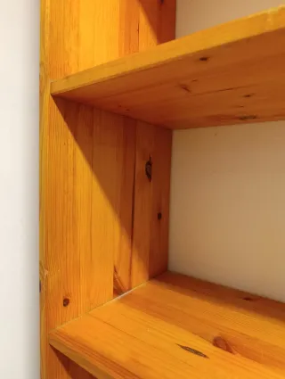 Estanterías de madera