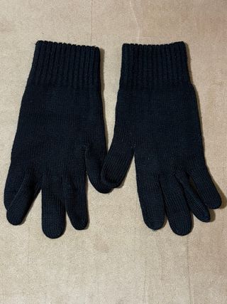 Guantes negros de punto