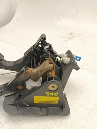 PEDAL EMBRAGUE FIAT 169A1000 51804329
