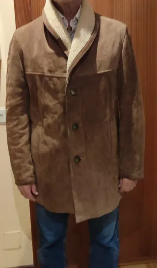 Parka de hombre de piel vuelta marrón con borregui