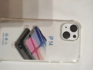 Funda iPhone 14 Morada.