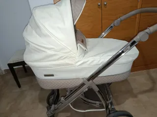 Vendo carro para bebes está como nuevo poco uso