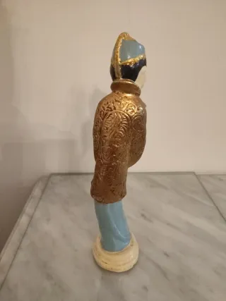 Figuras Decorativas Chinas Doradas