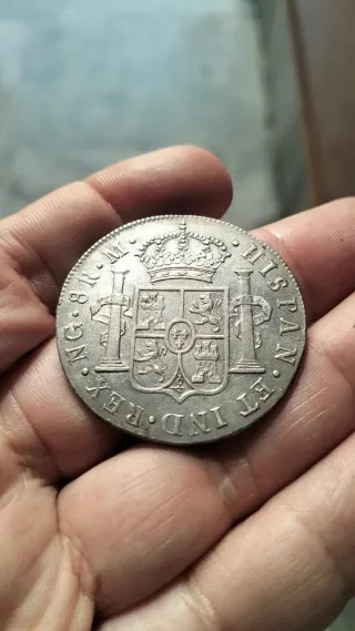 8 Reales Carlos IIII