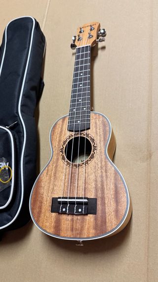 Ukulele soprano Martisan 21 + accesorios