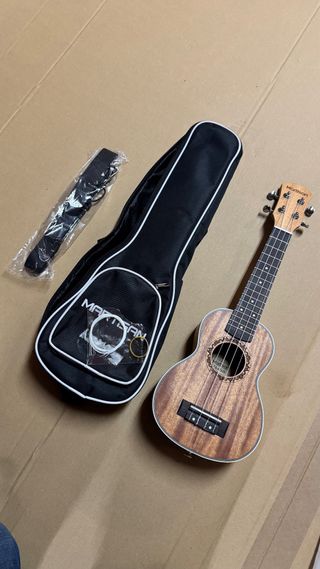 Ukulele soprano Martisan 21 + accesorios