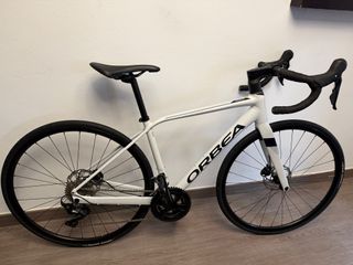 Orbea Avant H30-D + Rodillo Elite Direto XR-T