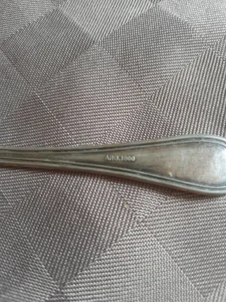 Cucchiaino da zuccheriera in metallo