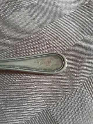 Cucchiaino da zuccheriera in metallo