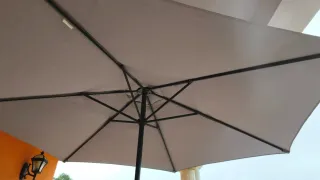 Sombrilla hexagonal para jardín