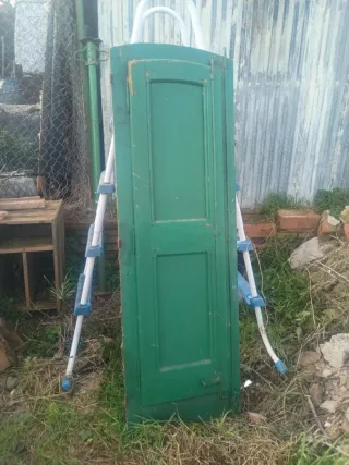 Puerta antigua verde