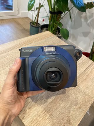 Fujifilm Instax 100 Cámara Instantánea