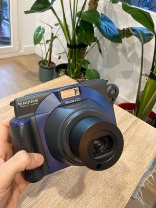 Fujifilm Instax 100 Cámara Instantánea