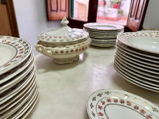 Vajilla San Claudio Antigua 53 Piezas