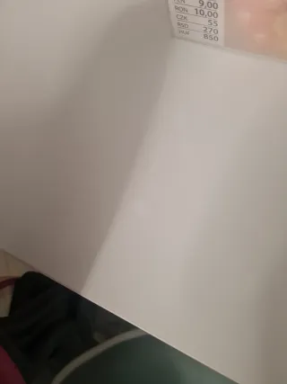 Escritorio Ikea Blanco en buen estado.