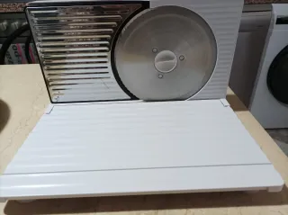 Cortador de fiambre TAURUS