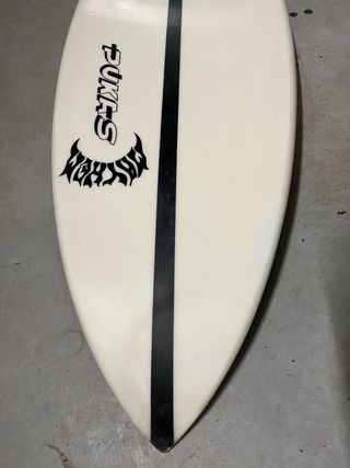 Tabla de surf Pukas Mayhem INN CA 5'8