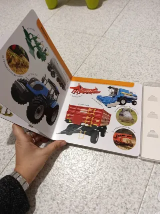 Libro de la granja con tarjetas memoria