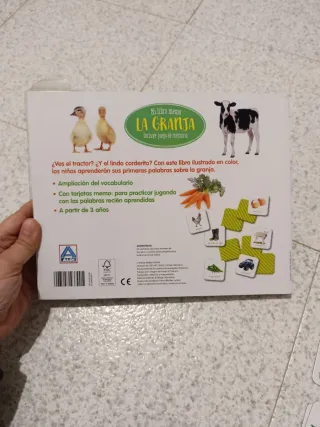 Libro de la granja con tarjetas memoria