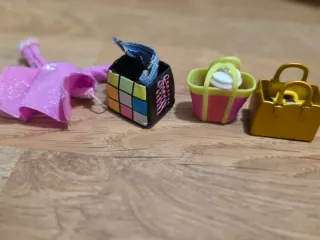 Muñecas LOL OMG con coche