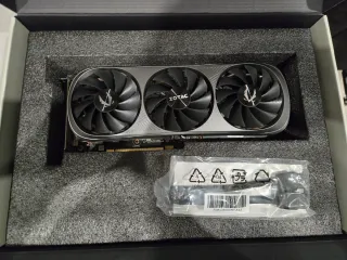 Zotac GeForce RTX 4070 Ti Trinity