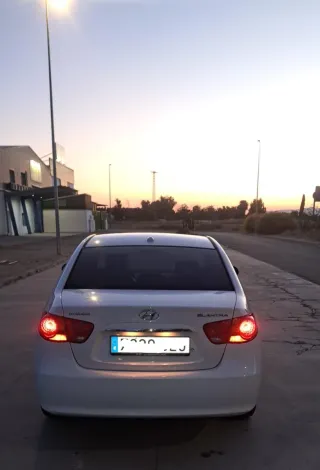 Hyundai Elantra 2007 motor 2.0 Automático