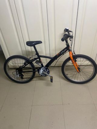 Bicicleta BTWIN Naranja y Negra