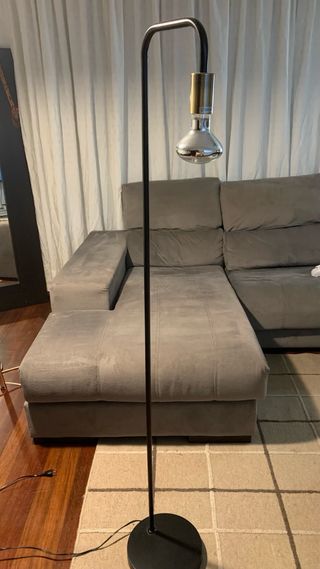 Lámpara de pie moderna metal y cristal